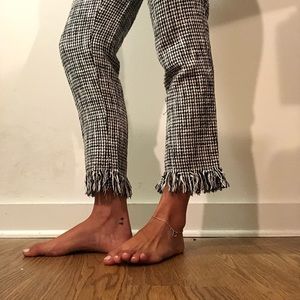 Super cute free people frayed plaid, 100% cotton.